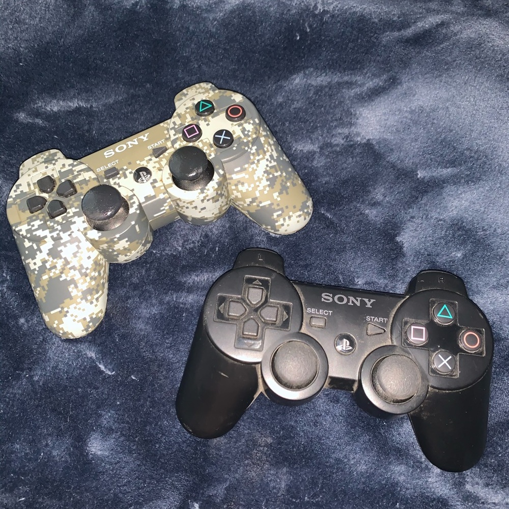 PS3 controllers. WILL DROP PRICE FOR BUNDLE